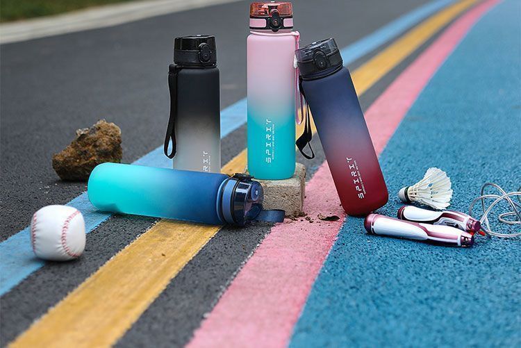 Large IBG sports water bottle, 500ml or 1000ml capacity, with a sleek design, ideal for fitness and outdoor activities.